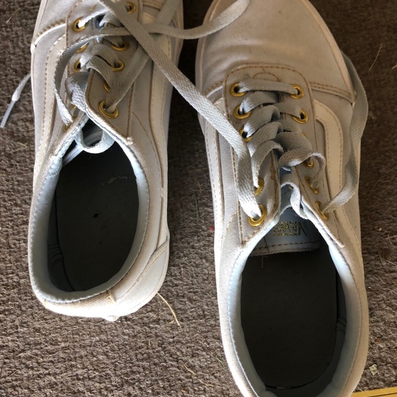 Vans - Picture 5 of 5